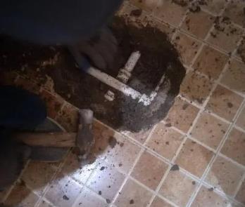 达坂城卫生间漏水维修公司为您分享下卫生间渗水如何处理及注意事项