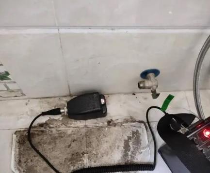 达坂城屋顶漏水维修公司分享下卫生间漏水的危害及解决方法